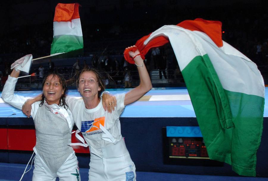 Mondiali 2004, New York. Giovanna Trillini e Valentina Vezzali (sconosciuta)